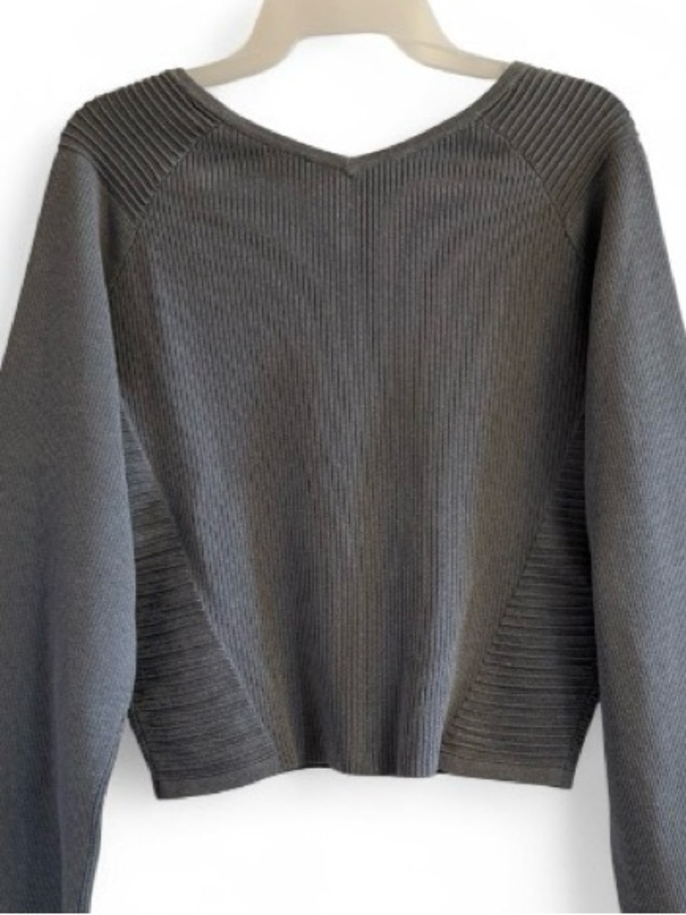 Express Grey Ribbed V-Neck Sweater Size Small - Picture 8 of 14